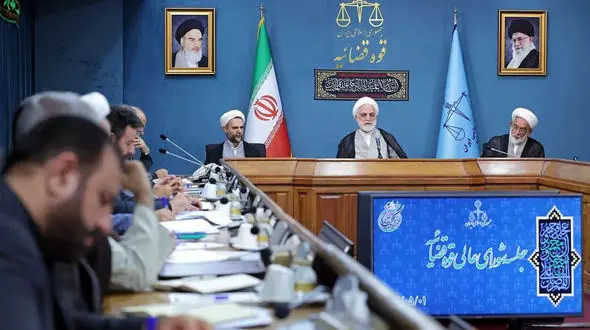 انتقاد رئیس قوه قضاییه از حکم جایگزین حبس وهن ‌آمیز یک قاضی/ توصیه‌های ۱۵ گانه رئیس قوه قضاییه