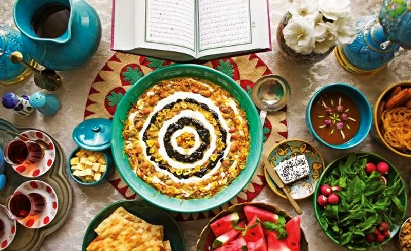 در وعده سحری از خوردن چه غذاهایی باید خودداری کرد