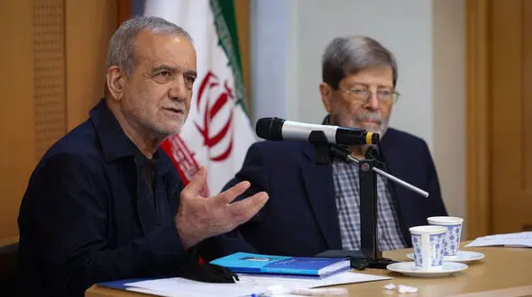 مسئولیت خطیر دولت در قبال مردم پاسخگویی به مطالبات عمومی است