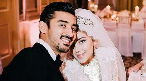لوس بازی خواهر ساره بیات با شوهر خیلی معروفش / دونفره های آقای فوتبالیست و همسر خیلی جوانش!