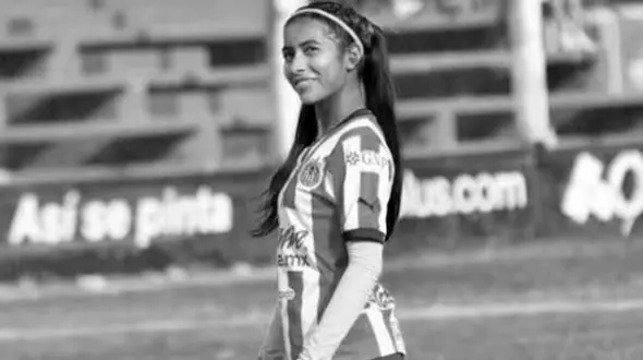 مرگ باورنکردنی دختر 15 ساله فوتبالیست بر اثر گرما!