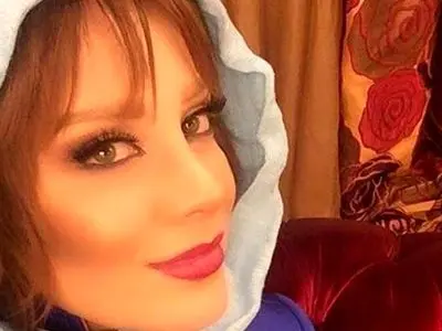 عکس/ نگاهی به استایل سوارکاری شراره رخام با اسب سفید فوق العاده زیبا