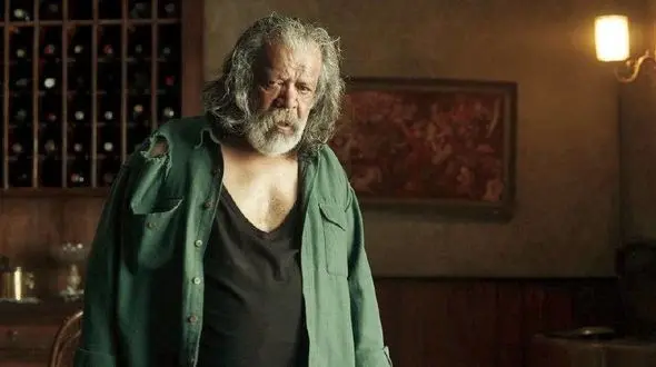 ساترا پیرپسر را توقیف کرد 