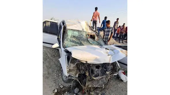 مرگ راننده پژو در سانحه تصادف با شتر 
