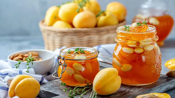 فیلم طرز تهیه مربا زردآلو خوش رنگ و خوشمزه 