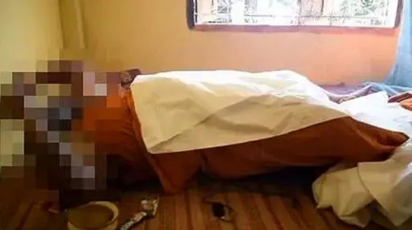 عکس / مرگ یک زن به خاطر برق گرفتگی با شارژ تلفن همراه