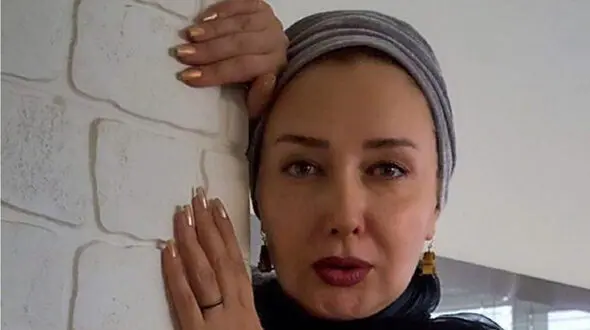 تصمیم جدی کتایون ریاحی برای خودسوزی ! / خانم بازیگر تحت فشار روزهای سخت !