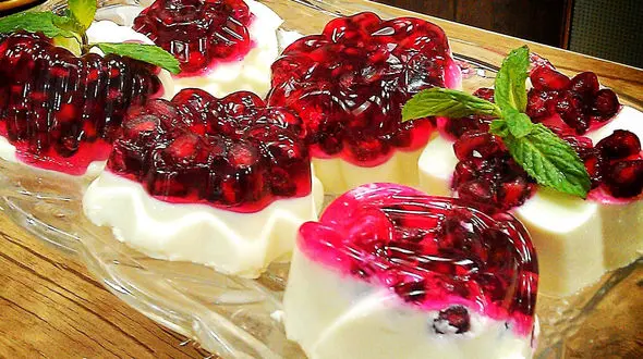 شب یلدا دسر انار یاقوتی درست کنید