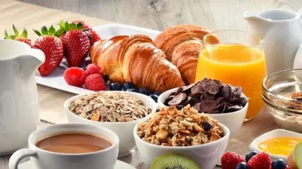 صبحانه و شام در چه زمانی بهترین اثر را بر سلامت دارند؟