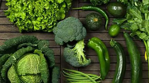 خواص سبزیجات تیره که باید بدانید