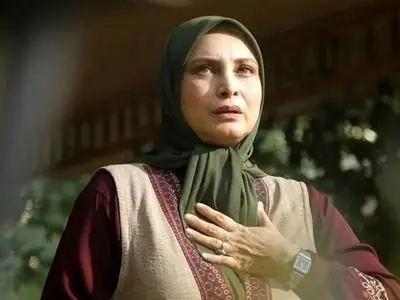 تیپ کریسمسی مریم کاویانی در دبی / چقدر اونور آبی شده خانم بازیگر