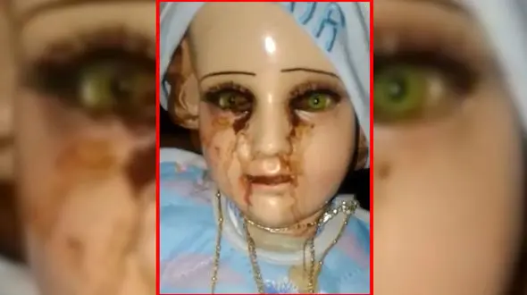 فیلمی عجیب از عروسکی که خون گریه می کند