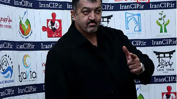 ماجرای حفاظت از جسد ناصر ملک مطیعی توسط بادیگارد جنیفر لوپز + عکس