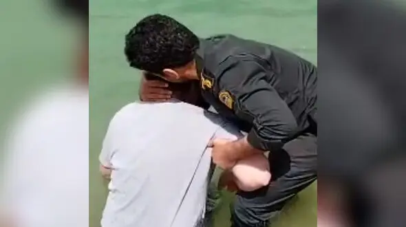 نجات مرد مهابادی از مرگ حتمی توسط دو افسر شجاع + فیلم