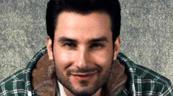 دانلود آهنگ غمگین مهدی احمدوند  به نام از این که این جوری عاشقت شدم / حتی همین فاصله رو یک ذره کم نمی کنی...