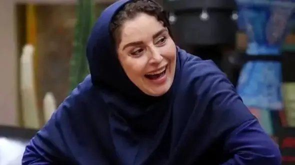 قاب مادر دختری ژاله صامتی و دخترش در پشت صحنه یک تئاتر / خنده و خوش رویی مادر و دختر مثل همه!