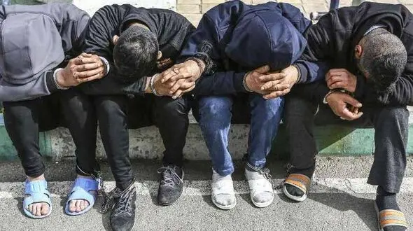این 7 مرد خطرناک طلا را بو می کشیدند! / فاجعه در جاده عنبرآباد + عکس