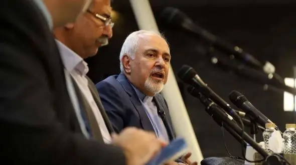 ظریف: با موضع‌گیری‌های تند آب به کاسه تندروی نریزیم