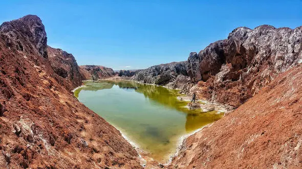 گنبد نمکی طغرود جاذبه ای در استان قم + فیلم 