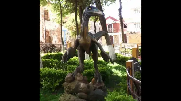 کشف بزرگ: 16هزار فسیل ردپا، معمای زندگی دایناسورها را حل کرد! / فیلم