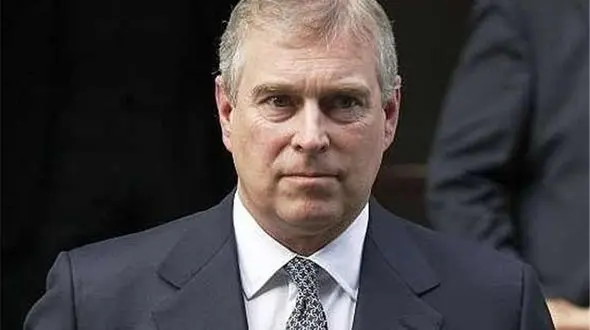 رسوایی اخلاقی پسر ملکه 