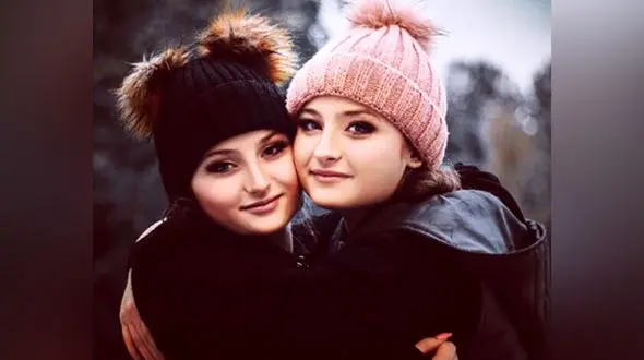 سارا و نیکا و جراحی زیبایی شان + فیلم 