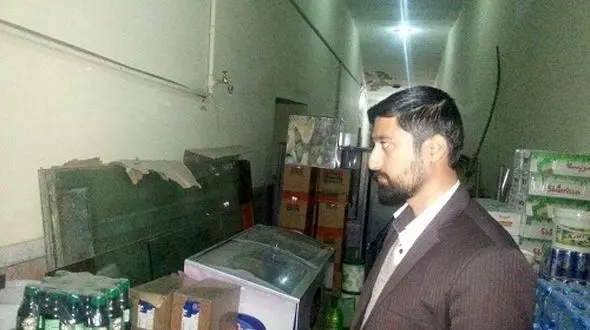 بستنی فروشی مشهور پلمب شد + تصاویر 