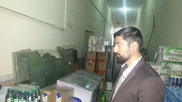 بستنی فروشی مشهور پلمب شد + تصاویر 