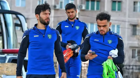 داغ ماندن کورس قهرمانی با ستاره های خارجی / خارجی خوب از پدر و مادر خوب بهتر است!