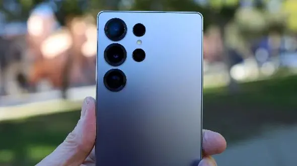 10 گوشی برتر اندرویدی که دنیا را فتح کرده‌ اند