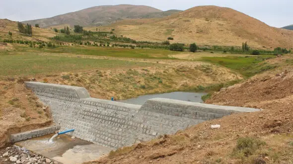سیستم آبیاری درکشور همانند زمان کوروش است/ فرونشست ها، زنگ خطر کمبود آب های زیر زمینی