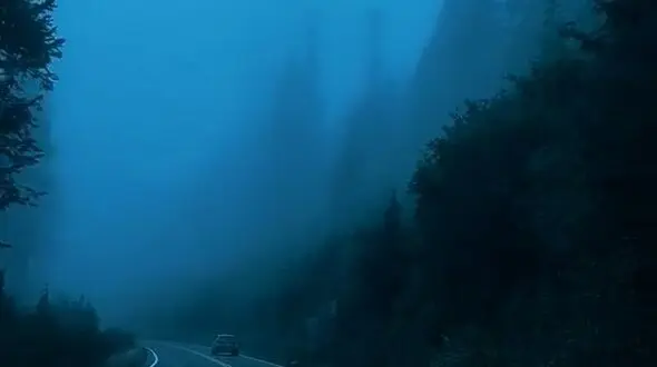 در آغوش سکوت شب آرام 