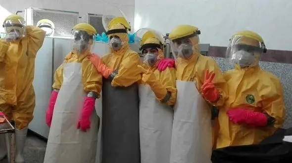 این فرشته ها اجساد زنان کرونایی را غسل می دهند/ گفتگو با غساله بهشت معصومه (س) قم   + تصاویر