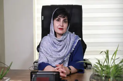 چرا می دانیم چه چیزی به نفع ماست، اما باز هم خلاف آن رفتار می کنیم؟