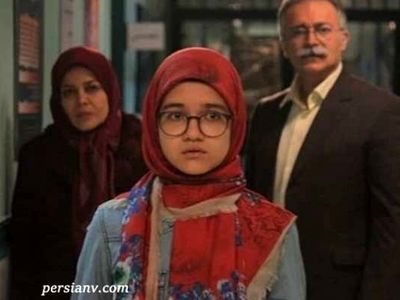 عکس / نگاهی به دکوراسیون شیک و عروسکی اتاق عسل مرادی نوجوانی مژگان بچه مهندس / ست رنگ یاسمنی سرویس خواب از تابلوهای دخترانه تا تلفن و مجسمه ...