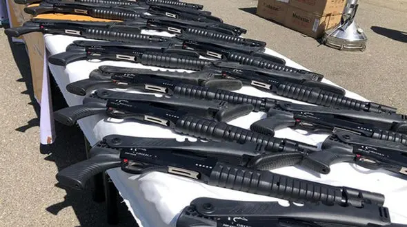 بازداشت 2 مرد با 23 کلت کمری / آنها نقشه شوم در قزوین داشتند