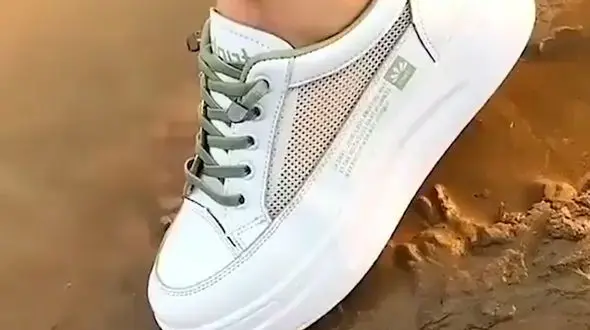 برق افتادن فوری کتونی گل مالی شده / فیلم