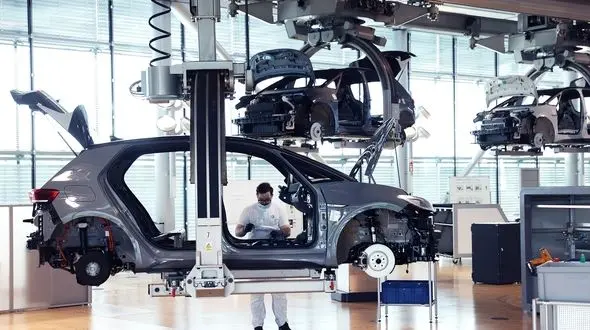 تهدید تغییرات اقلیمی برای معیشت کارگران خودروسازی / برنامه ریزان استراتژیک کشور غفلت نکنند