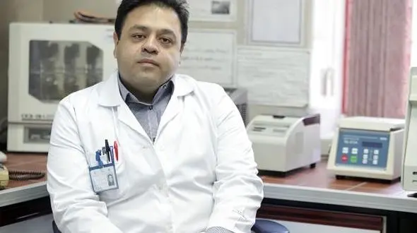 دکتر ناجی : تایید و تکذیب مرگ مهرداد میناوند از کرونای جهش یافته علمی نیست