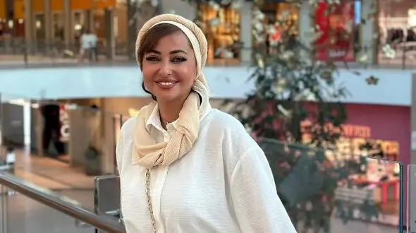 استایل اسپورت و شیک نفیسه روشن در ساحل رویایی