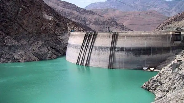  حجم آب  سدهای کشور ۳۲.۸۲ میلیارد متر مکعب است/بازار تابستان داغ شده و آب کیمیاست