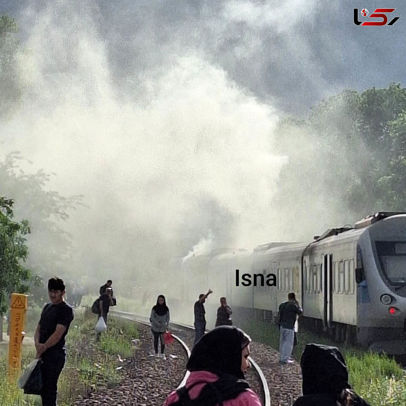 آتش‌سوزی قطار حومه‌ای هشتگرد - تهران

