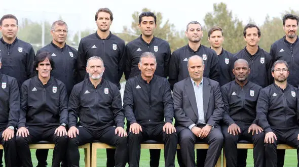 جنجال لباس عجیب  کی روش کنار رییس فدراسیون فوتبال + عکس 