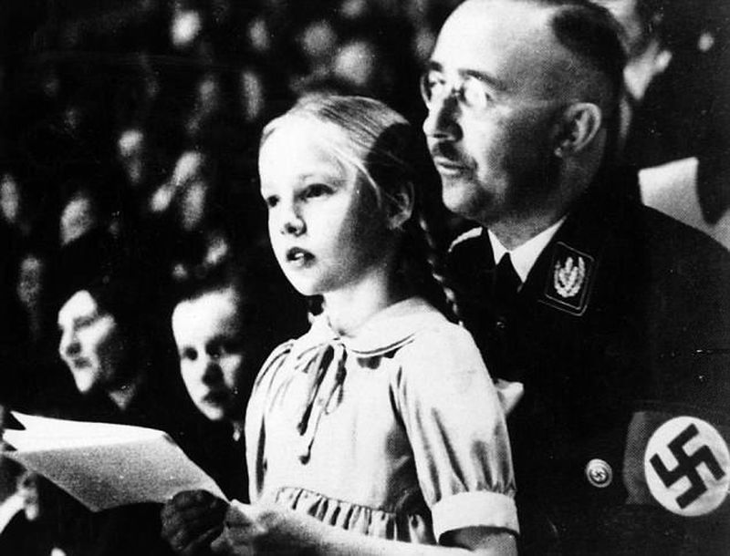0C4E2325000005DC-5903065-Heinrich_Himmler_pictured_with_his_daughter_Gudrun_Burwitz_who_d-a-40_1530319560837