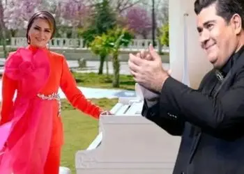 آواز پر طمطراق/سالار تو باغ شخصیش زده زیر آواز/با چهچهه هاش همه رو متحیر کرده