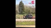فیلم / تلاش عجیب راننده متخلف برای فرار از دست پلیس 