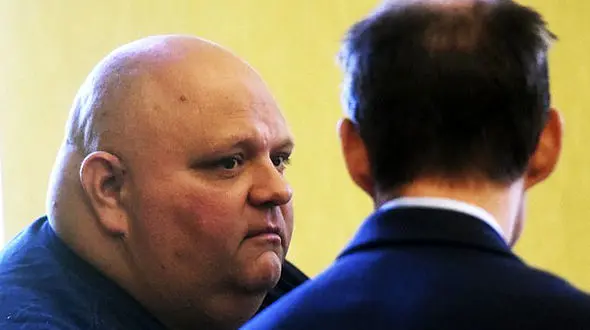 محاکمه مردی 43 ساله به جرم گول زدن زنان جوان+عکس