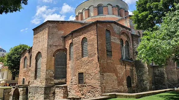 مشهد و استانبول، پرطرفدارترین تورهای سال 2021