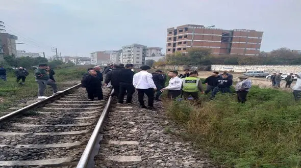 برخورد مرگبار قطار با نوجوان ۱۸ ساله در قائمشهر