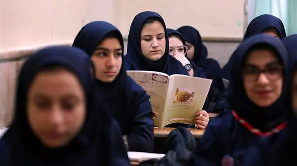 سخنگوی آموزش و پرورش: تغییر ساعت مدارس پاسخی به مطالبه والدین شاغل بود